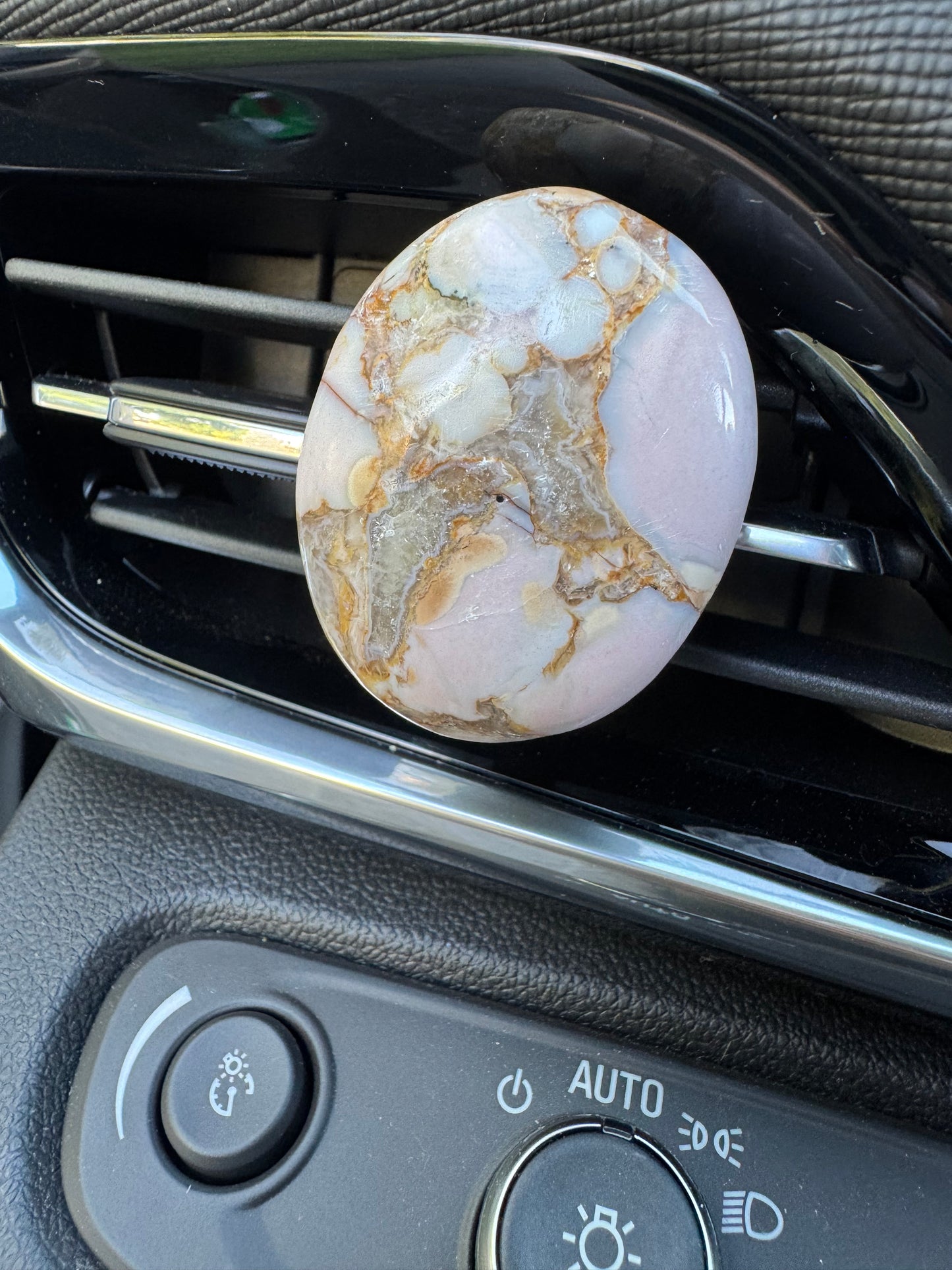 King Cobra Jasper Car Clip
