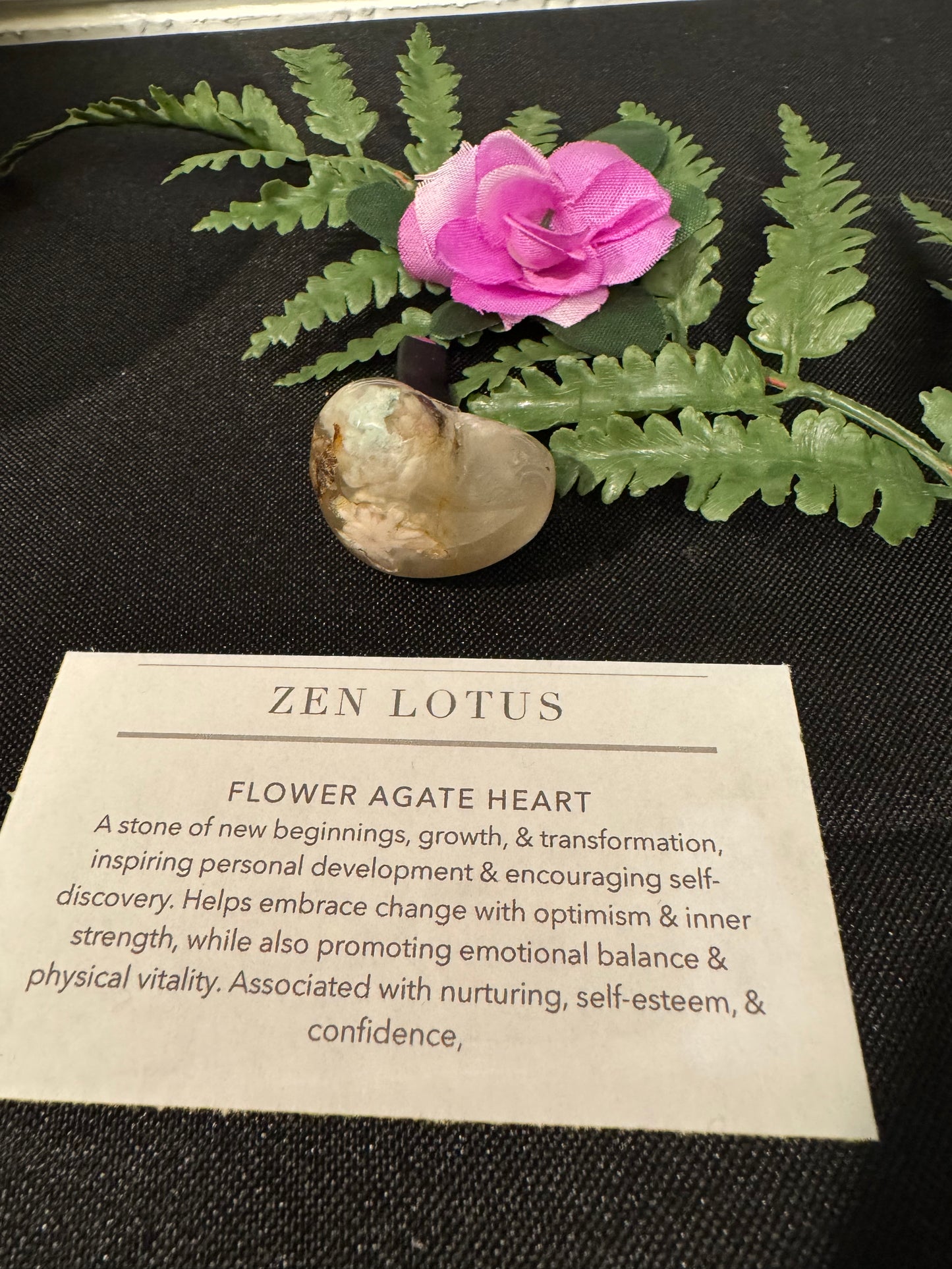 Flower Agate Heart Car Clip